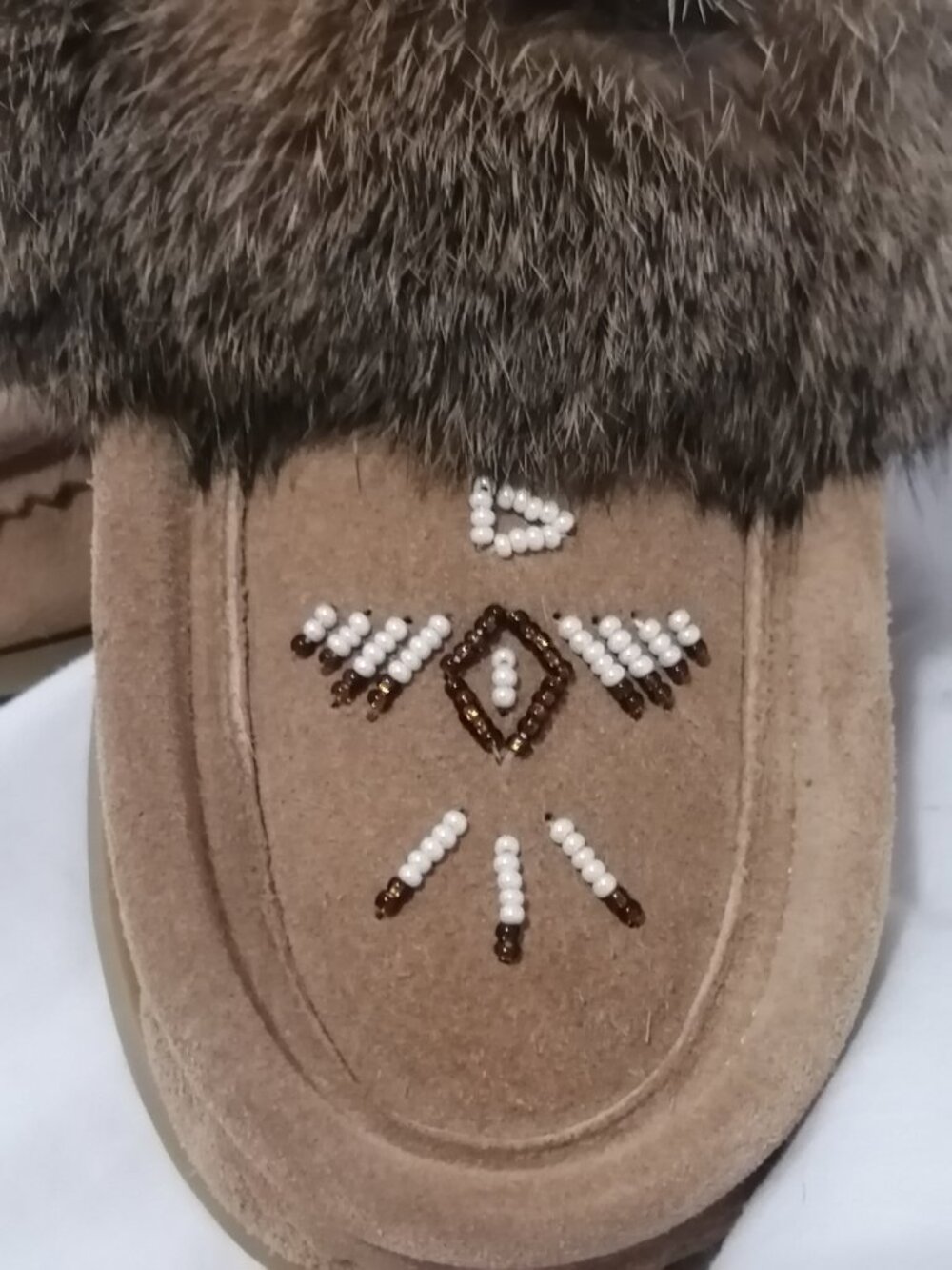 🇨🇦 Laurentian Chief Beaded Moccasin Slippers w/ Fur Trim & Rubber Sole - Picture 2 of 11